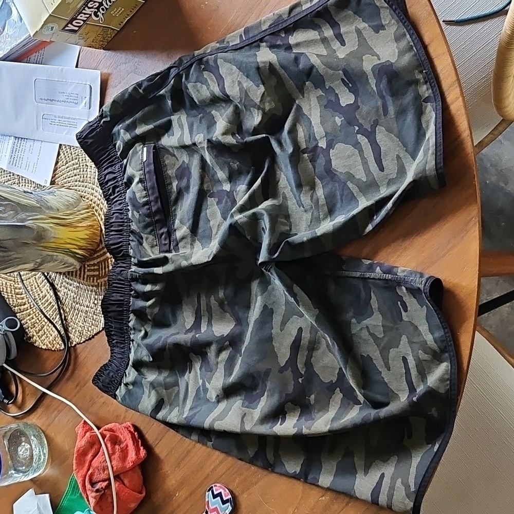 VUORI Camouflage POLY SPANDEX Swim Shorts with Drawstring Size S - Picture 6 of 11